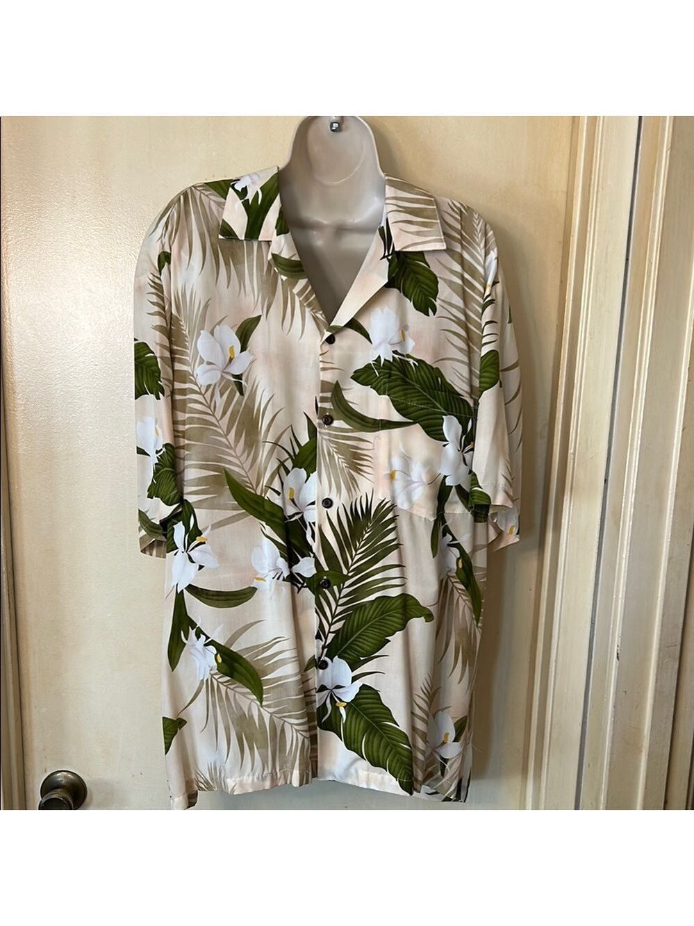 Two Palms Men’s Green and Cream Tropical Casual Button Down Shirt size L